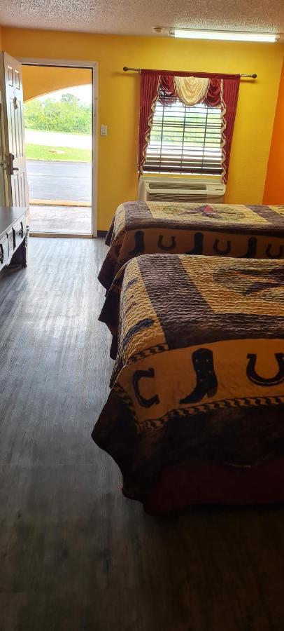 Chaparral Motel Hallettsville Luaran gambar